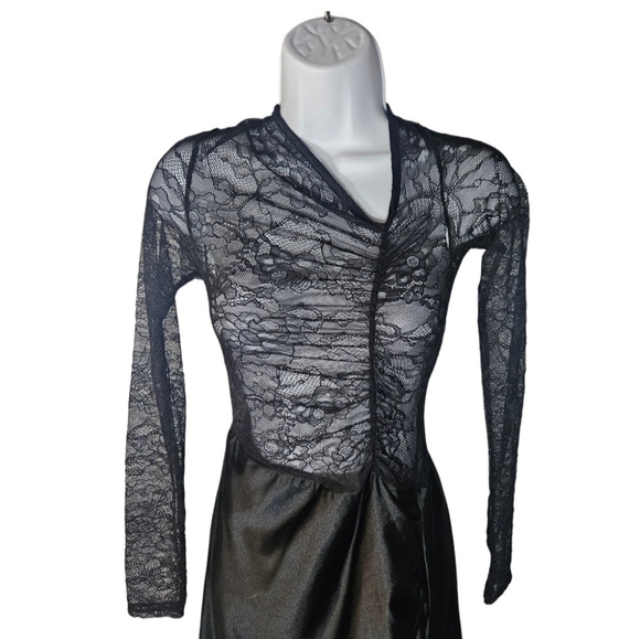 0007 ASOS DESIGN Lace Longsleeve Maxi Dress Open Back Fall Summer Size 4-6 - Picture 4 of 14